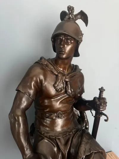 statuiebronz2.jpg