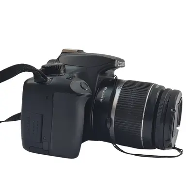 Aparat foto Canon EOS 1000D – Creat pentru pasionații de fotografie~Liquid Money Așii Amanetului