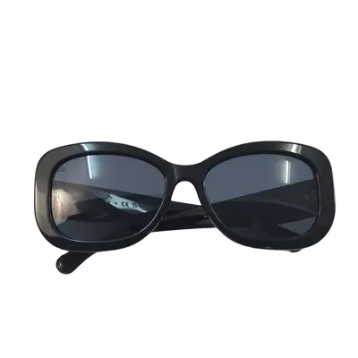 Ochelari Chanel  ~Liquid Money Așii Amanetului 4