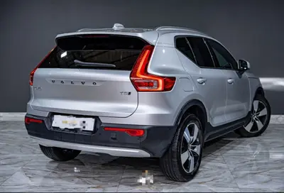 Volvo XC 40 T5 AWD R-Design Liquid Money Așii Amanetului 2