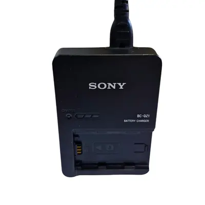 Incarcator Sony Original BC-QZ1 ~Liquid Money Așii Amanetului 4