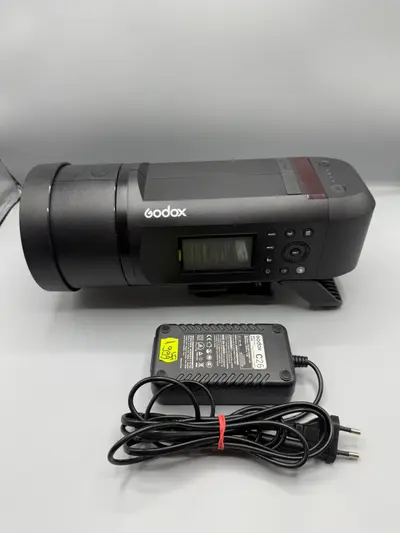 Blit portabil de mare putere, AD600 Pro Witstro All-In-One Outdoor Flash Blit 600Ws TTL, Godox