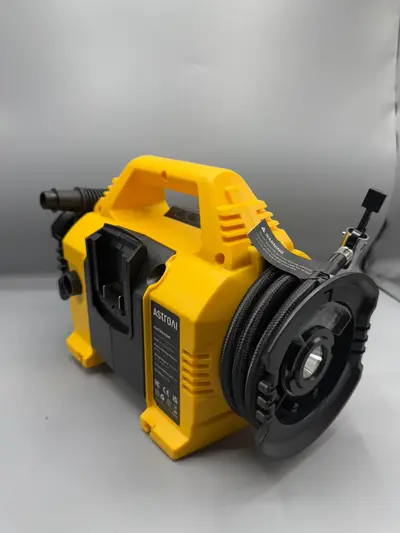 Compresor portabil cu acumulator