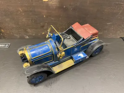 Macheta masina vintage 2