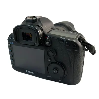 Canon 5D Mark III+Obiectiv Sigma 50mm 1:1.4DG 4