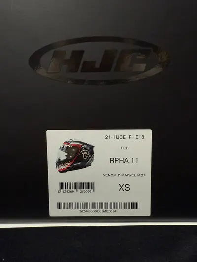 Casca RPHA 11 Venom 2 Marvel MC-1 3