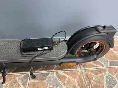 Trotineta Navee N65 2