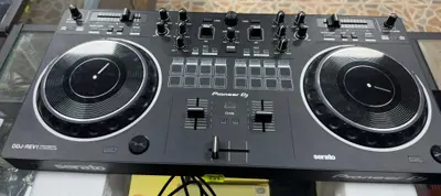 Pioneer DJ DDJ-REV1 2