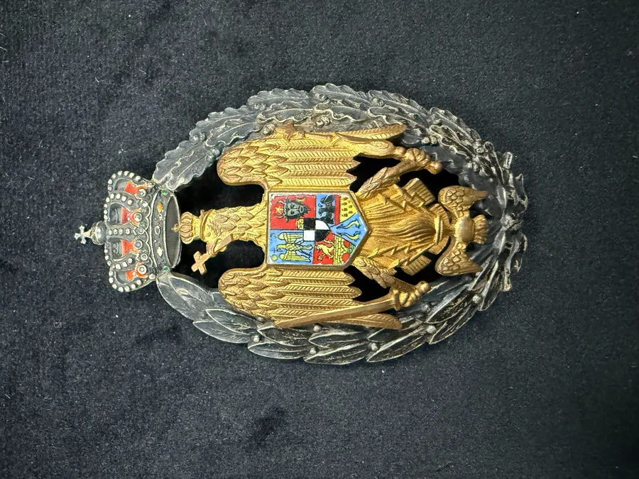 Insigna de absolvent a Școlii Superioare de Război
