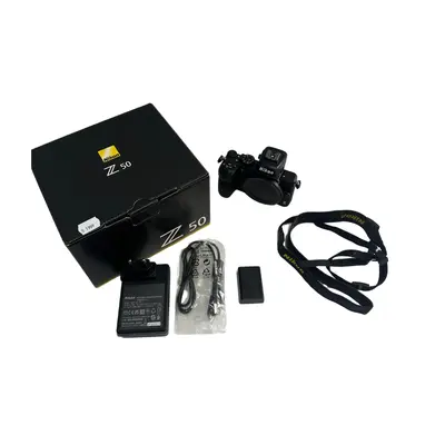 Cameră Mirrorless Compactă și Versatilă Nikon Z50 - noua