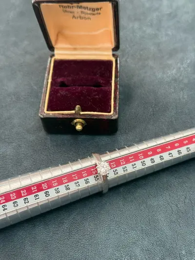 Inel cu diamante si aur alb de 18k 2