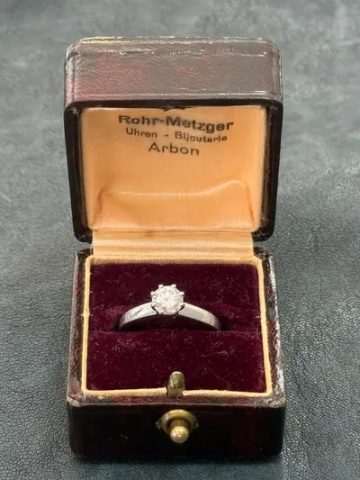 Inel cu diamante si aur alb de 18k 4