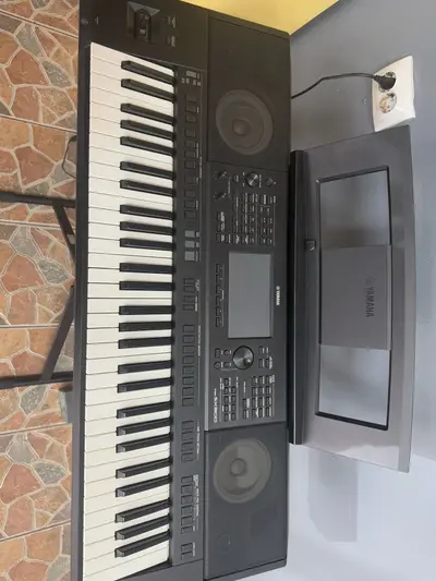 Orga YAMAHA PSR SX900 4