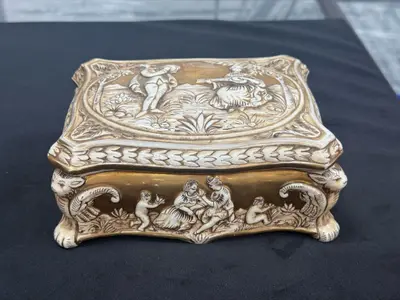 Caseta de bijuterii 4