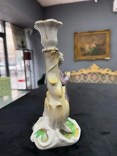 Statueta , sfeșnic din porțelan 3