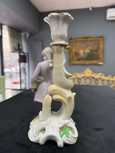 Statueta , sfeșnic din porțelan 4