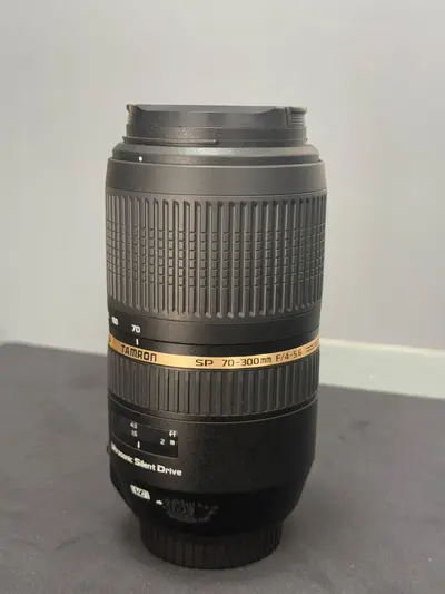 Obiectiv tamron 70-300 mm