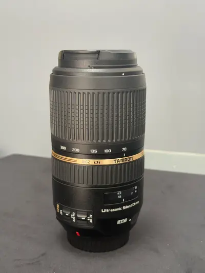 Obiectiv tamron 70-300 mm 2