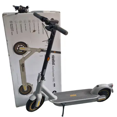 Trotineta electrica Ninebot KickScooter G30LE II