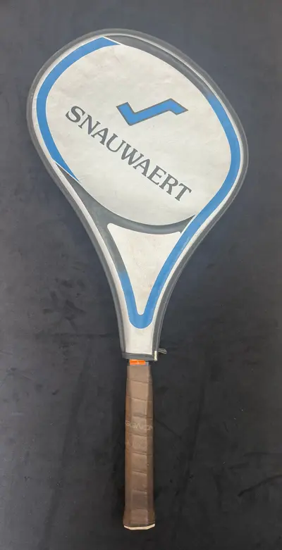 Racheta tenis prototip Snauwaert ergonomic 2