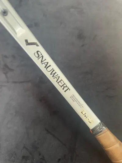 Racheta tenis prototip Snauwaert ergonomic 4