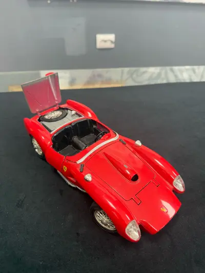 Model de colecție Ferrari 250 Testa Rossa 3