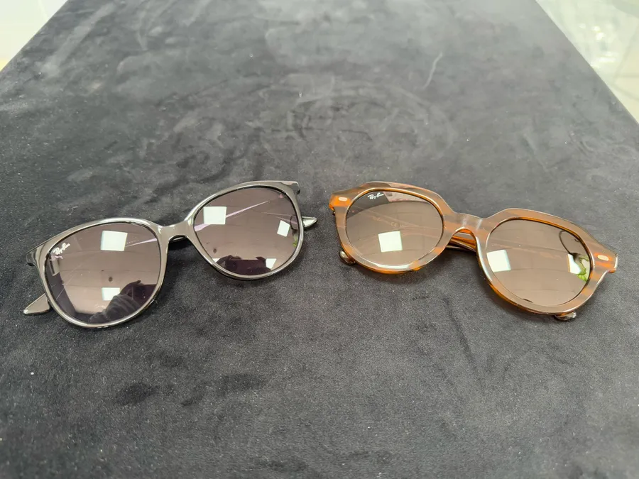 2 perechi ochelari de soare Ray-Ban