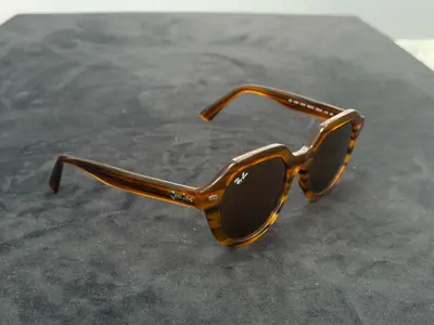 2 perechi ochelari de soare Ray-Ban 5
