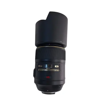 Nikon AF-S Micro Nikkor 105mm f/2.8G  ED VR