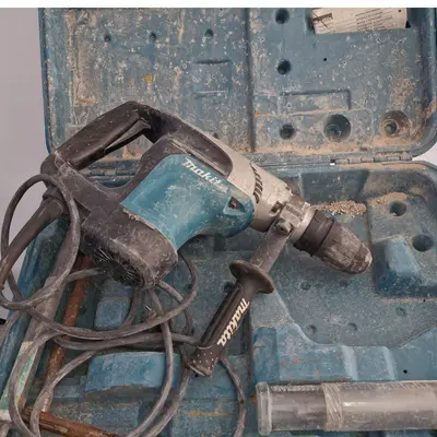 Makita HR4002 ciocan rotopercutor si demolator electric 3