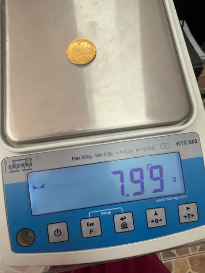 Moneda aur 22 k Victoria Dei Gratia 2