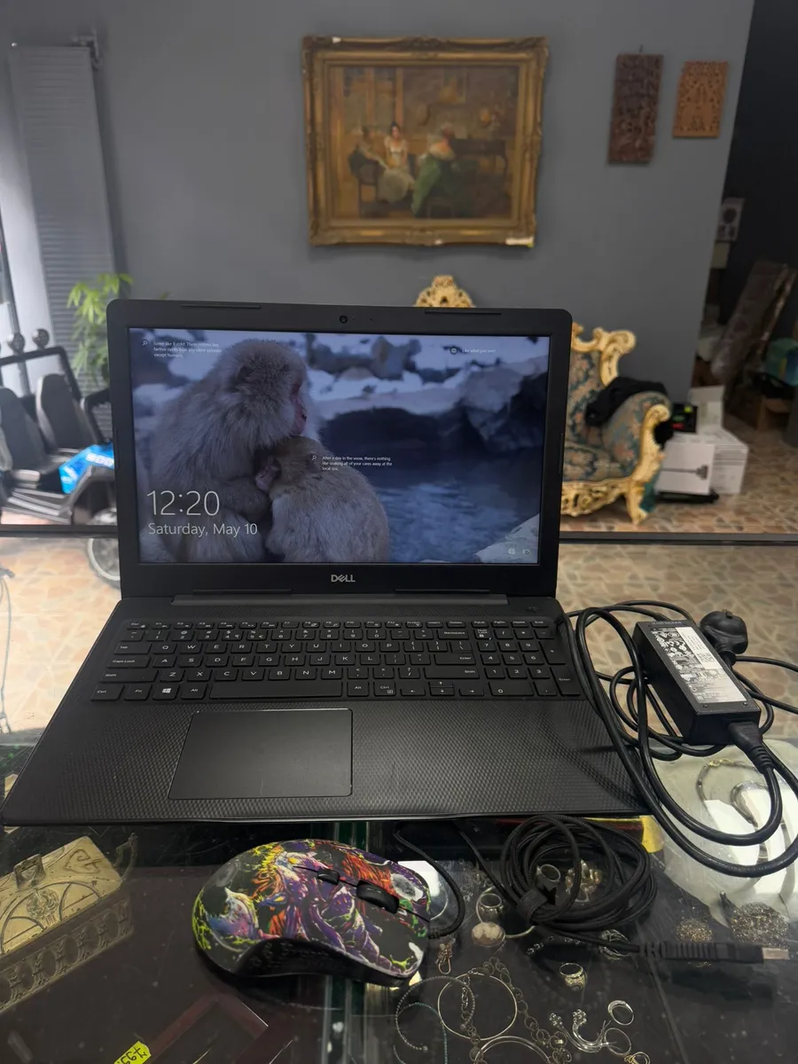 Laptop Dell Inspiron 3581