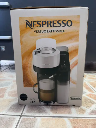 Espressor capsule DeLonghi NESPRESSO Vertuo Lattissima nou 5