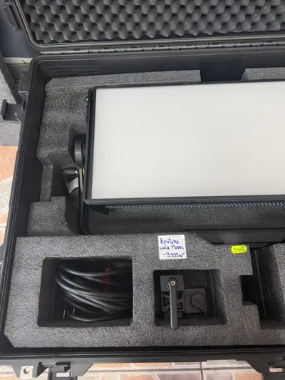 Panou led Aputure Nova P600c panou LED RGBWW 2