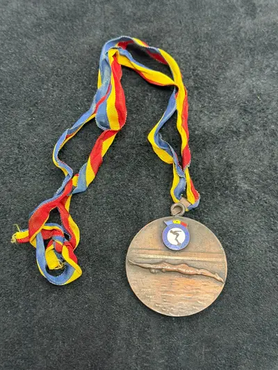 Medalie rară sportivă federația Română de natație București 1967