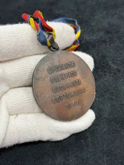 Medalie rară sportivă federația Română de natație București 1967 3