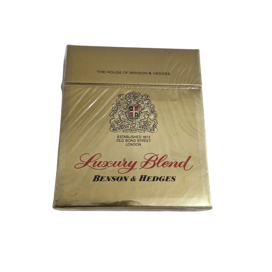 Pachet tigari vintage Benson & Hedges Luxury Blend