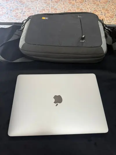 Laptop MacBook pro 13inch 2017 A1708 i5 3