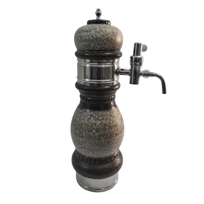 Robinet decorativ vintage din ceramică și metal 2