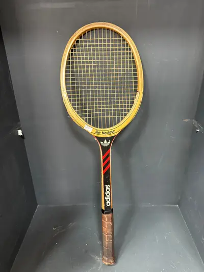 Racheta semnata Ilie Nastase 5