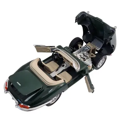 Macheta Bburago 1:18 Jaguar E Cabrio 1961 2