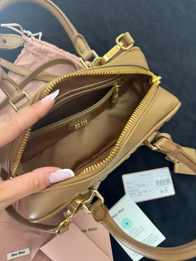 Geanta MiuMiu 2
