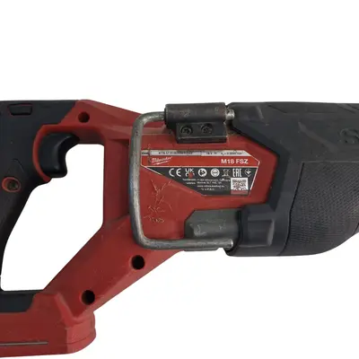 Fierastrau sabie cu acumulator Milwaukee M18 FSZ + incarcator 4