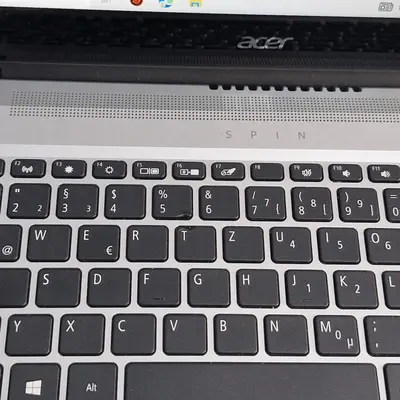 Laptop 2 in 1 Acer Spin 3 ,Intel i5-1035G1, 14" Touch, 8GB, 512GB 4