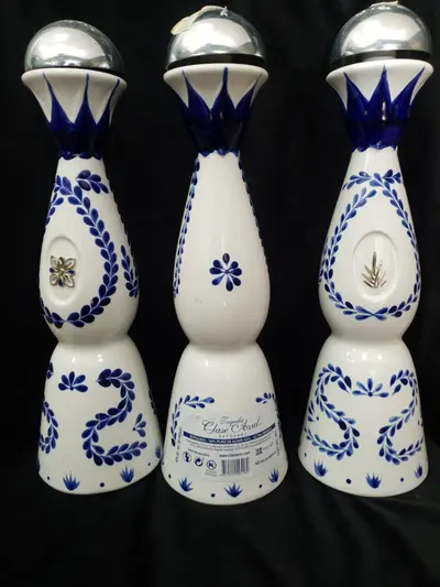 Sticle Tequila Clase Azul din porțelan 3