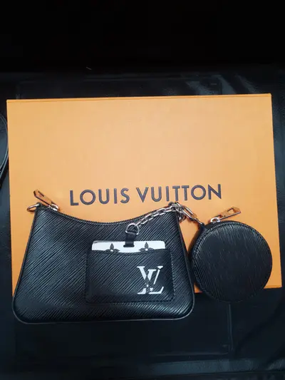 Geantă Louis Vuitton 2