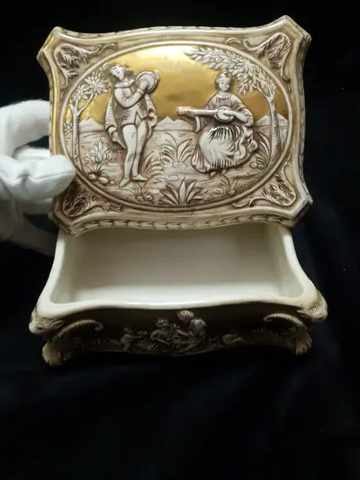 Porțelanul Capodimonte Italy 3