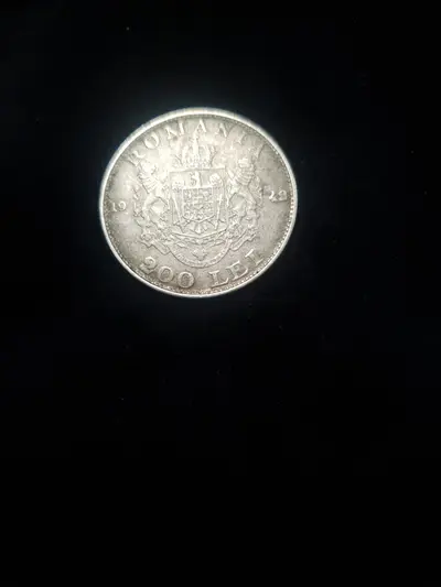 Monedă românească de 200 Lei din 1942 4