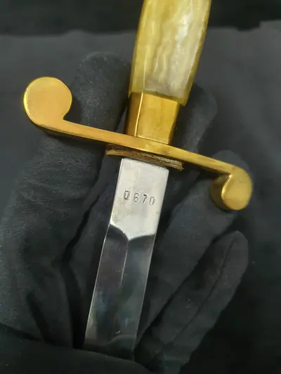 Stilet militar ceremonial 6