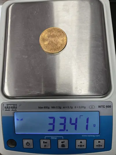 Moneda Aur Twenty Dollars 3